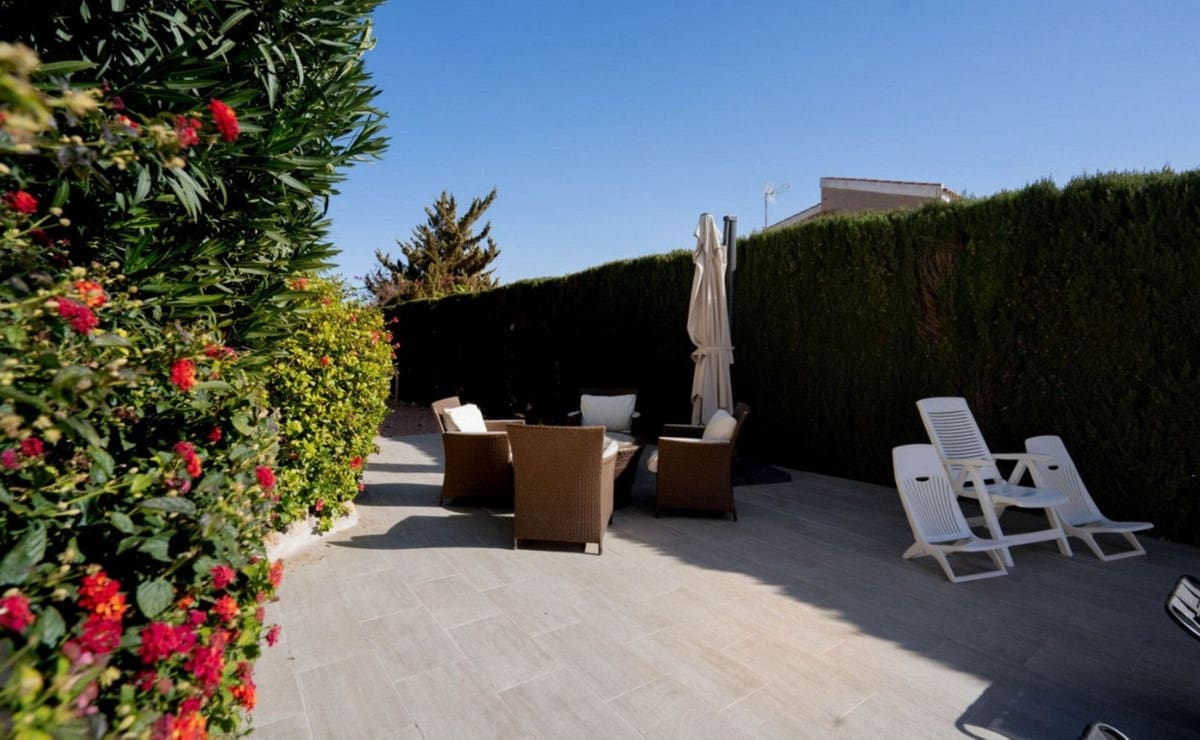 Chalet de 5 habitaciones en Ciudad Quesada en venta - 695.000 € (Ref: 9363586)