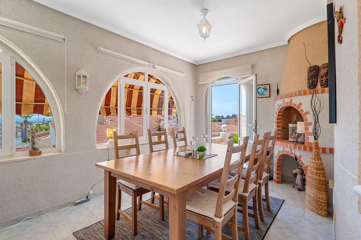 3 sypialnia Willa na sprzedaż w Ciudad Quesada - 460 000 € (Ref: 9363596)