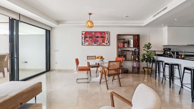 3 makuuhuone Omakotitalo myytävänä paikassa Golden Mile, Marbella - 2 050 000 € (Ref: 9363598)