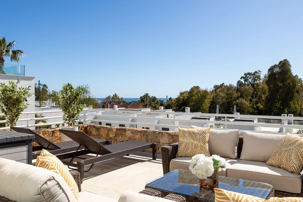 3 bedroom Townhouse for sale in Golden Mile - € 2,100,000 (Ref: 9363598)