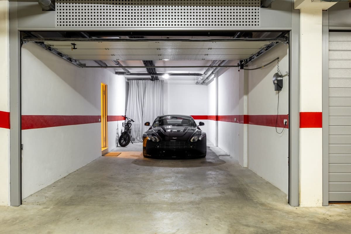 3 bedroom Townhouse for sale in Golden Mile - € 2,100,000 (Ref: 9363598)