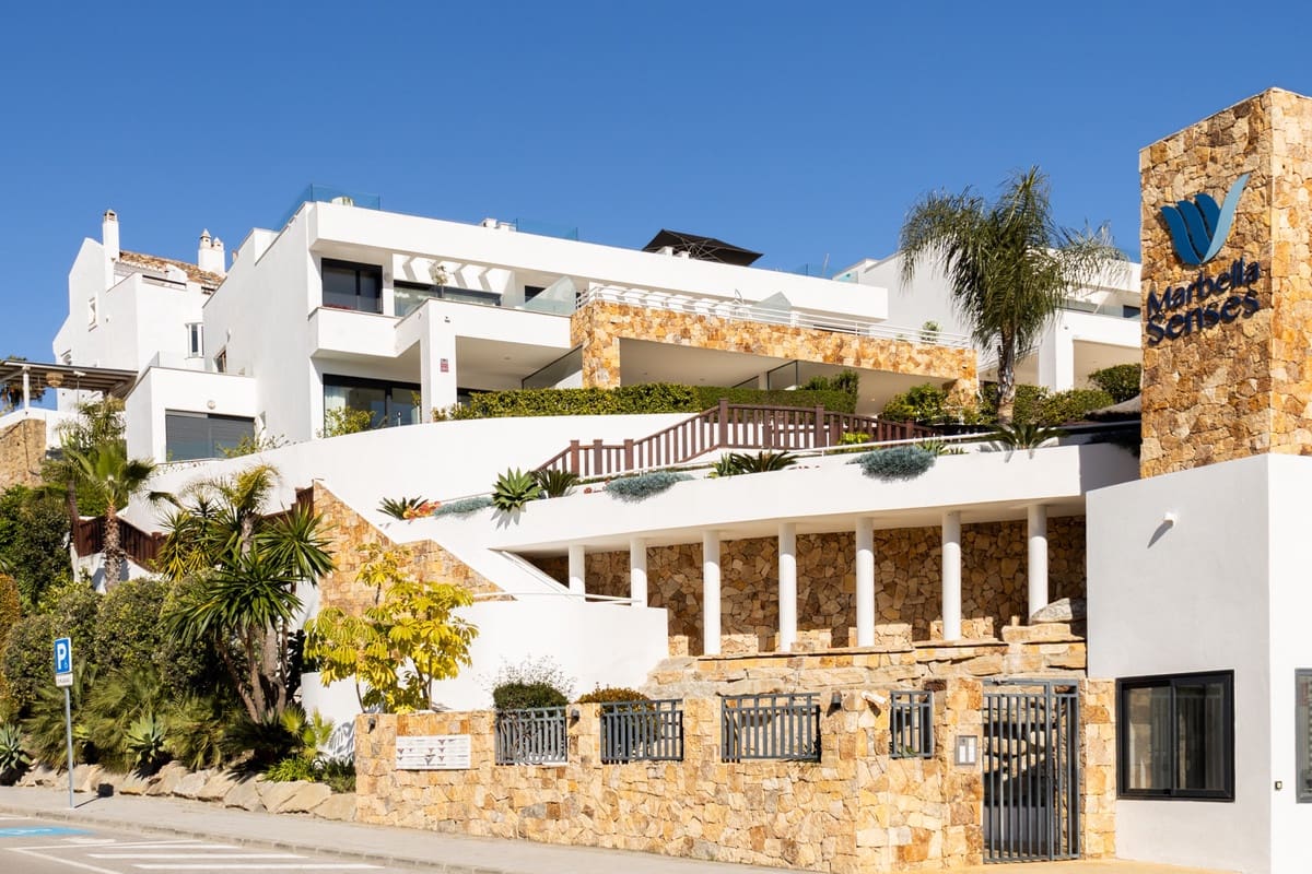 3 bedroom Townhouse for sale in Golden Mile - € 2,100,000 (Ref: 9363598)