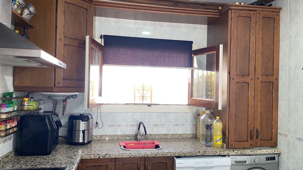 3 quarto Casa em Banda para venda em Nerja - 340 000 € (Ref: 9363605)