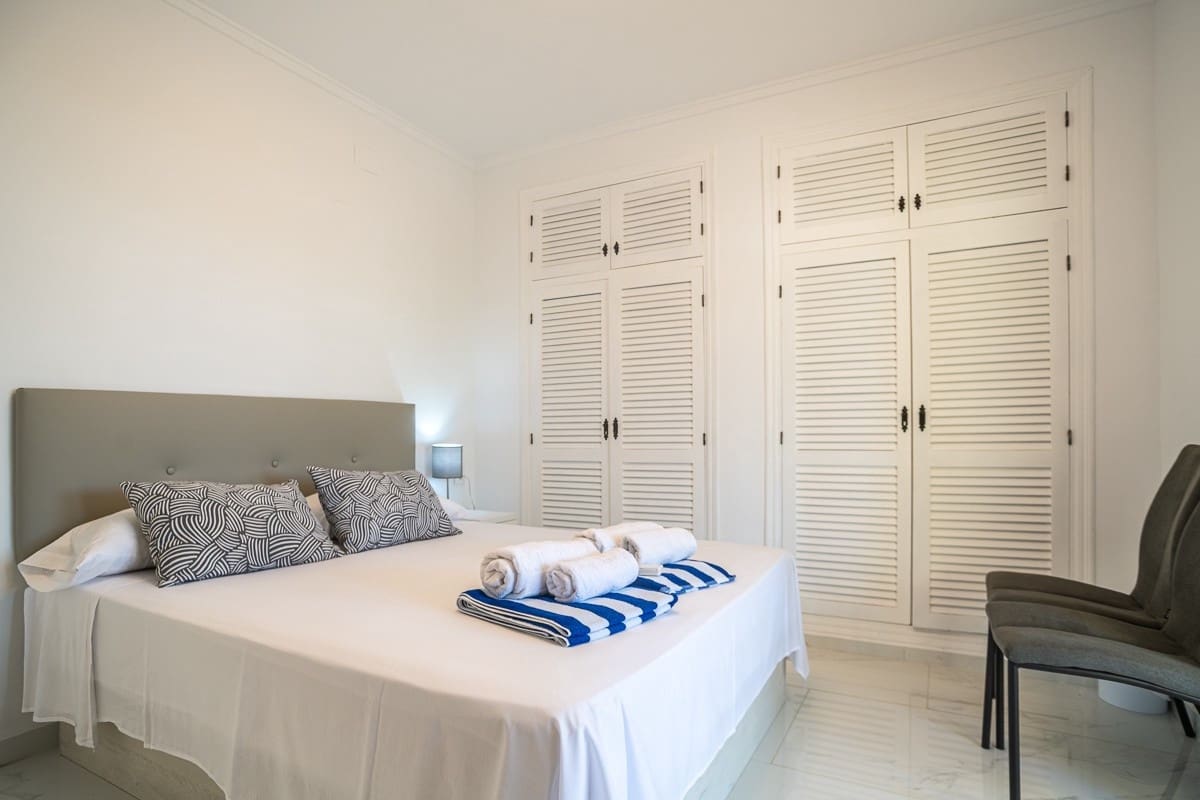 3 bedroom Villa for sale in La Siesta - € 499,000 (Ref: 9363614)