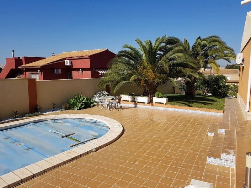 5 soverom Villa til salgs i Los Balcones - € 595 000 (Ref: 9363618)
