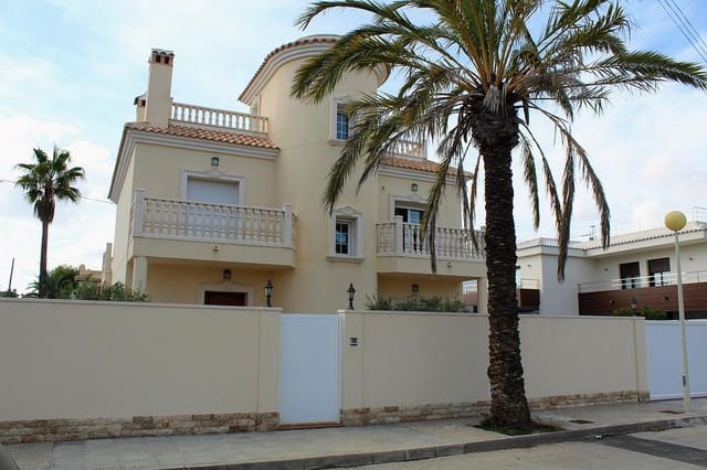 4 chambre Villa/Maison à vendre à Cabo Roig, Orihuela - 910 000 € (Ref: 9363619)