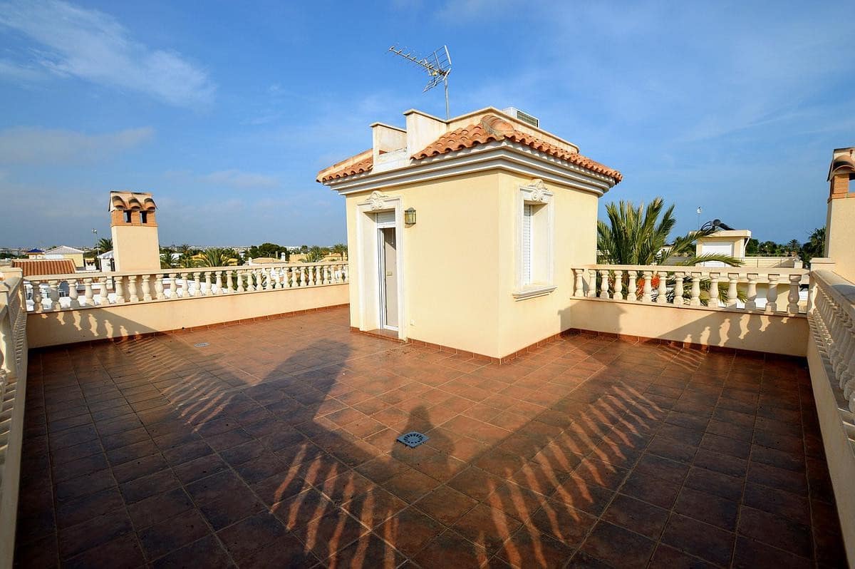 4 chambre Villa/Maison à vendre à Cabo Roig - 910 000 € (Ref: 9363619)