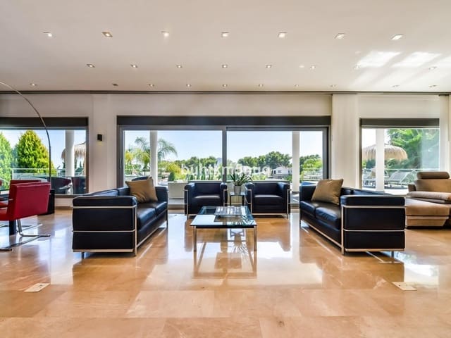 5 bedroom Villa for sale in Benissa - € 1,999,999 (Ref: 9363620)