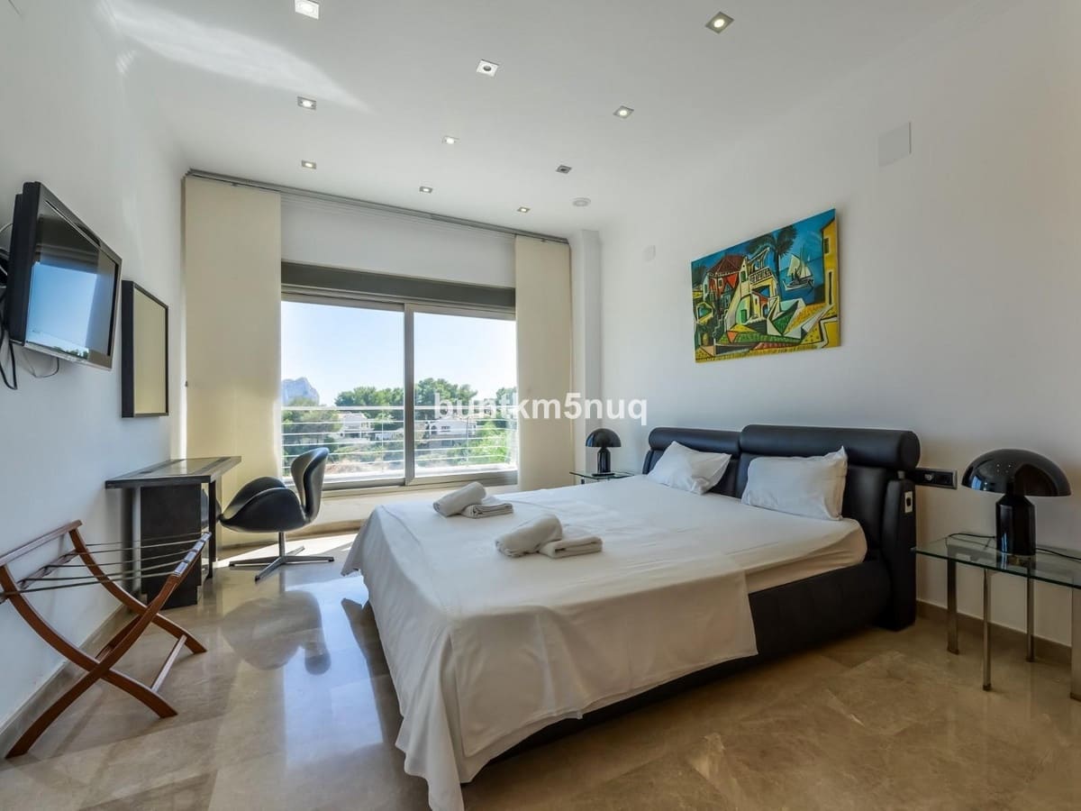 5 bedroom Villa for sale in Benissa - € 1,999,999 (Ref: 9363620)