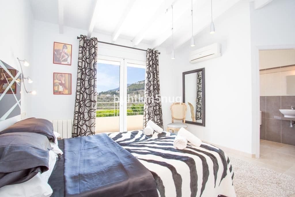 4 chambre Villa/Maison à vendre à Calpe / Calp - 2 250 000 € (Ref: 9363623)