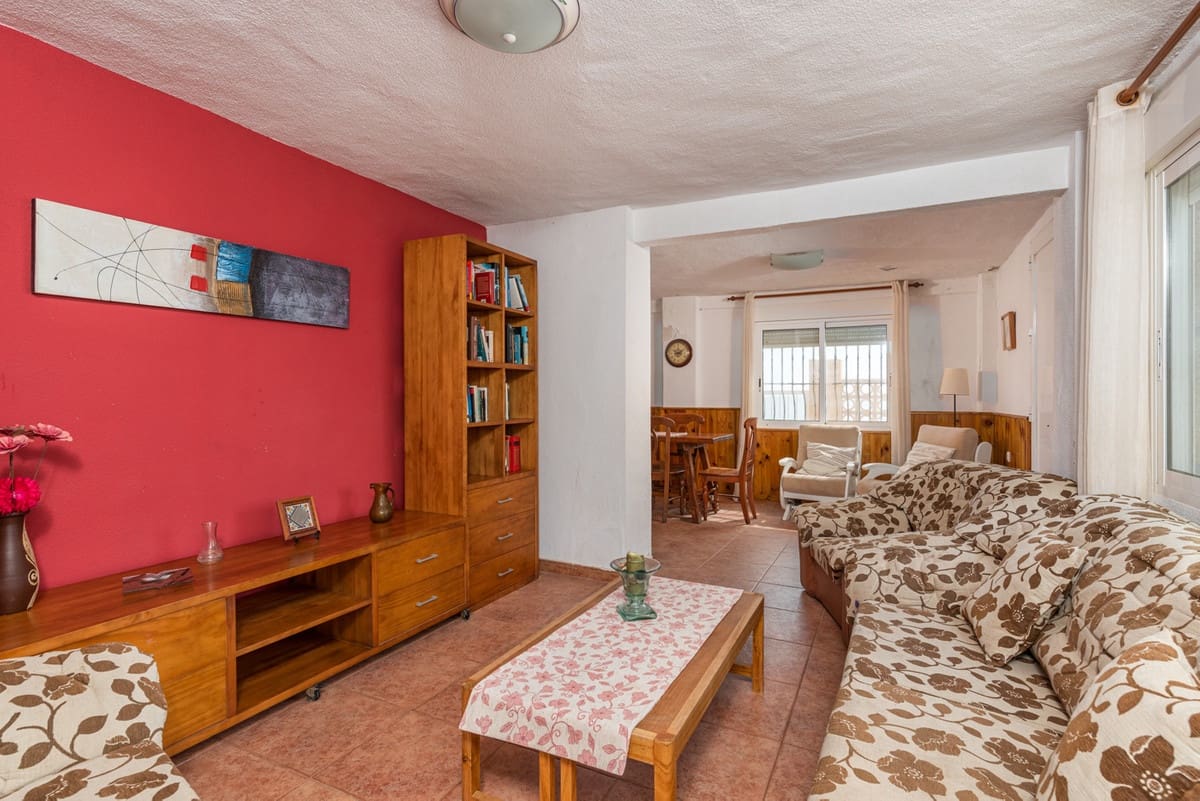 7 bedroom Villa for sale in Guardamar del Segura - € 730,000 (Ref: 9363627)