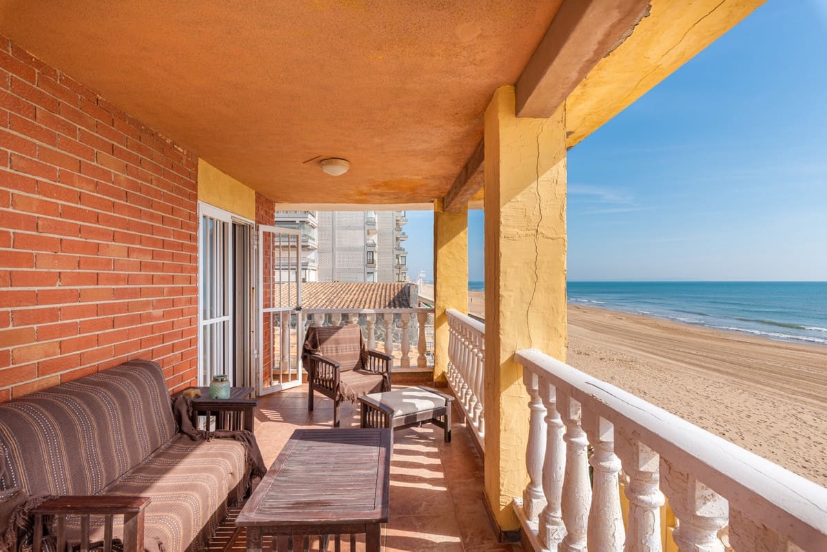 7 bedroom Villa for sale in Guardamar del Segura - € 730,000 (Ref: 9363627)