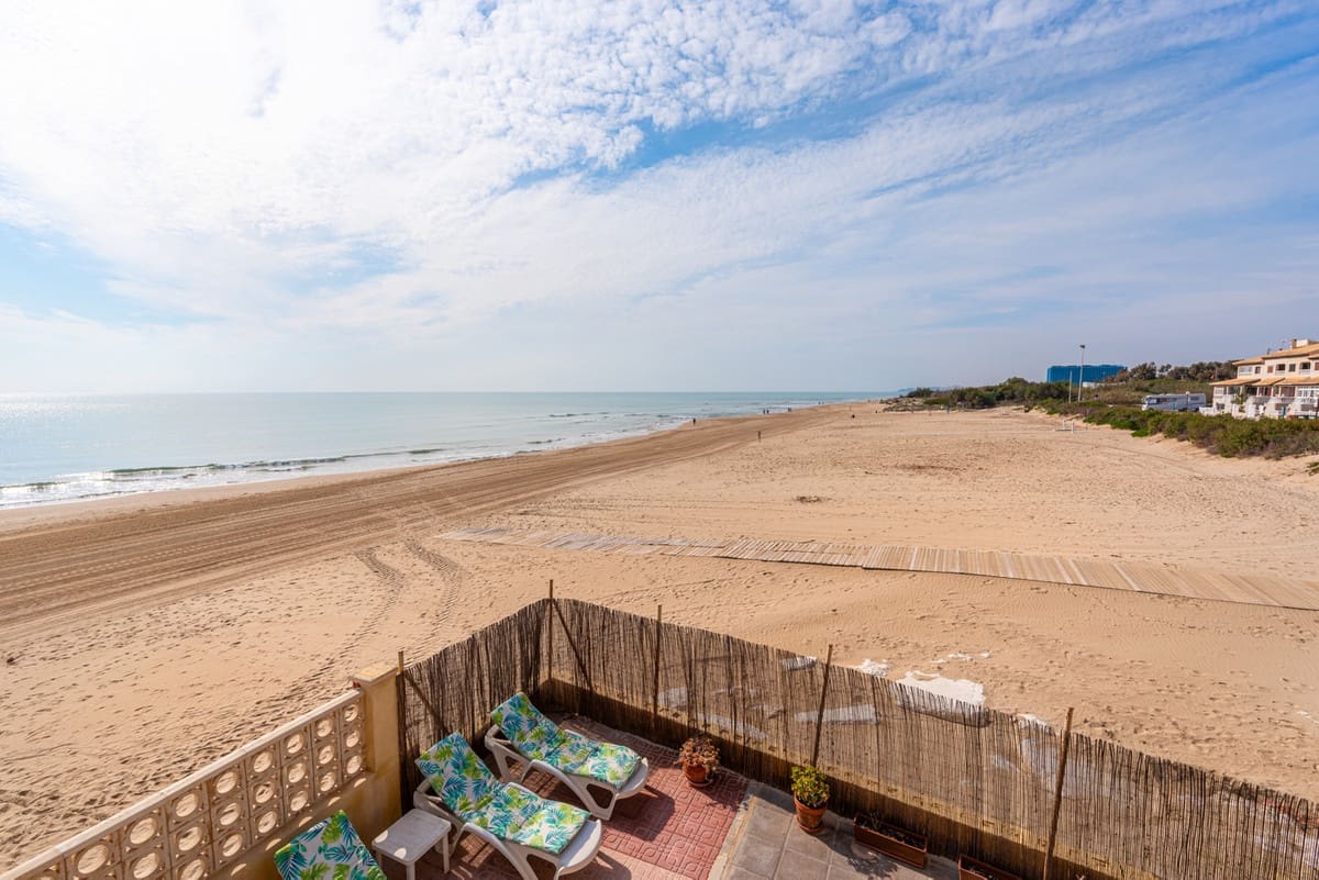 7 bedroom Villa for sale in Guardamar del Segura - € 730,000 (Ref: 9363627)