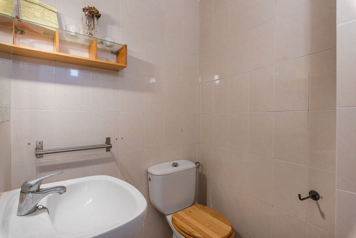 7 bedroom Villa for sale in Guardamar del Segura - € 730,000 (Ref: 9363627)