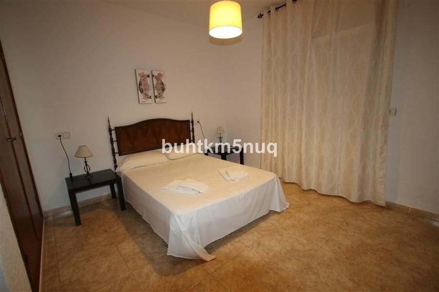 Chalet de 12 habitaciones en Calpe / Calp en venta - 1.500.000 € (Ref: 9363630)