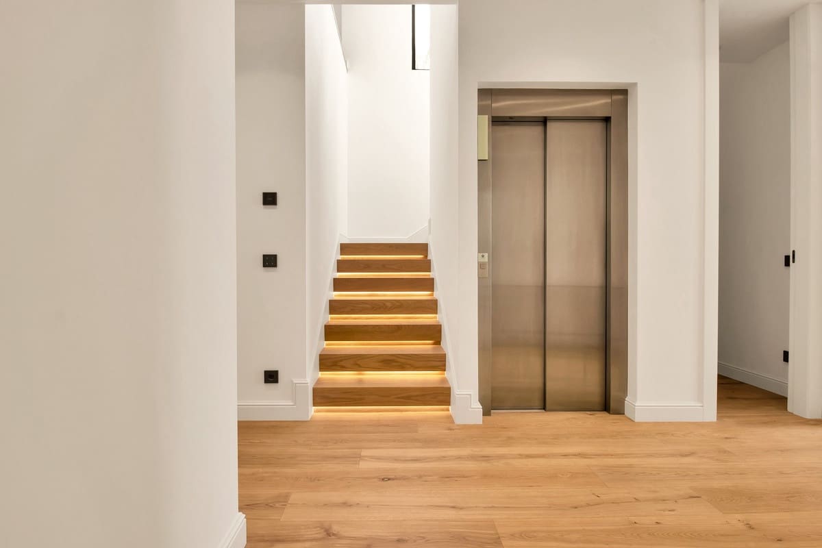 6 bedroom Villa for sale in Golden Mile - € 6,400,000 (Ref: 9363631)