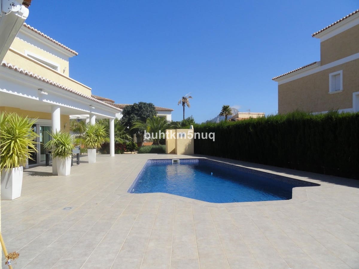 3 makuuhuone Huvila myytävänä paikassa Calpe / Calp - 995 000 € (Ref: 9363632)