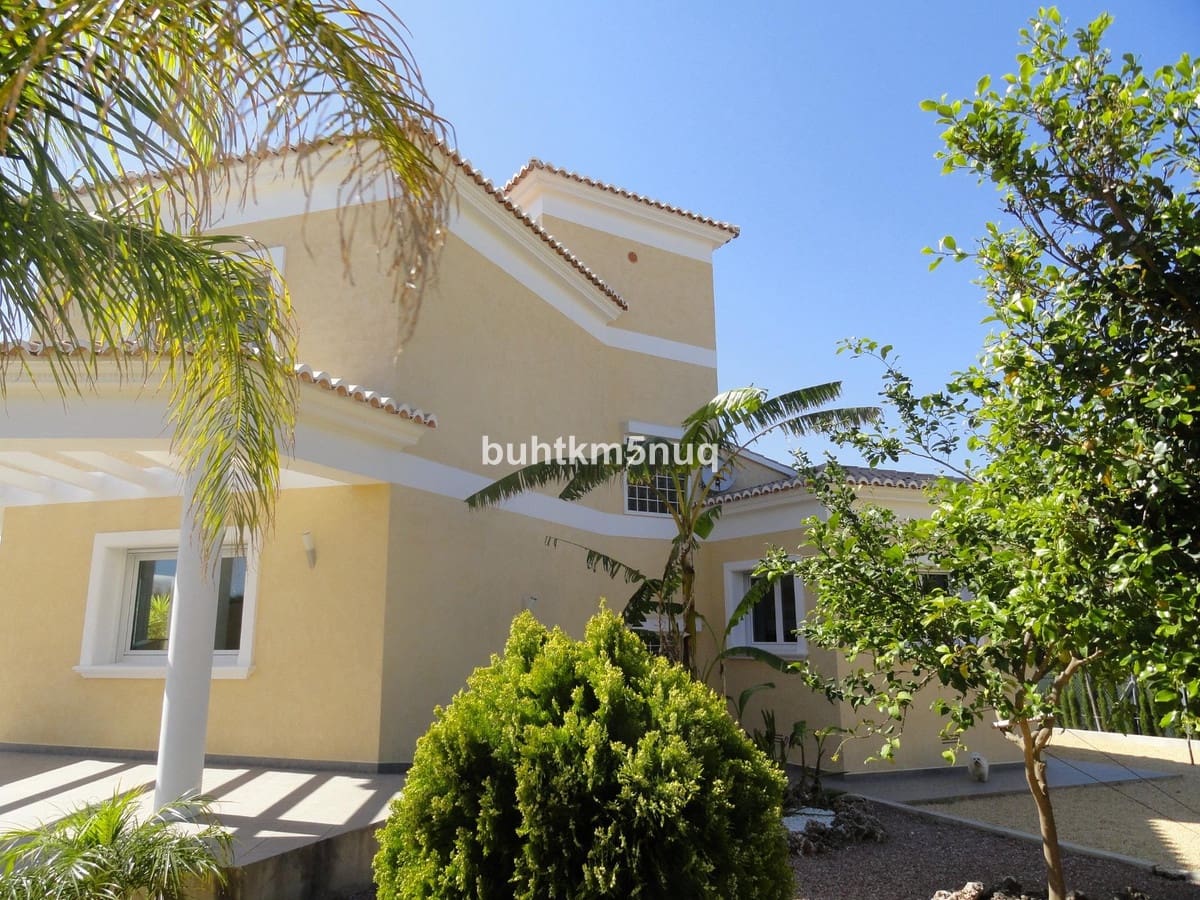 3 makuuhuone Huvila myytävänä paikassa Calpe / Calp - 995 000 € (Ref: 9363632)