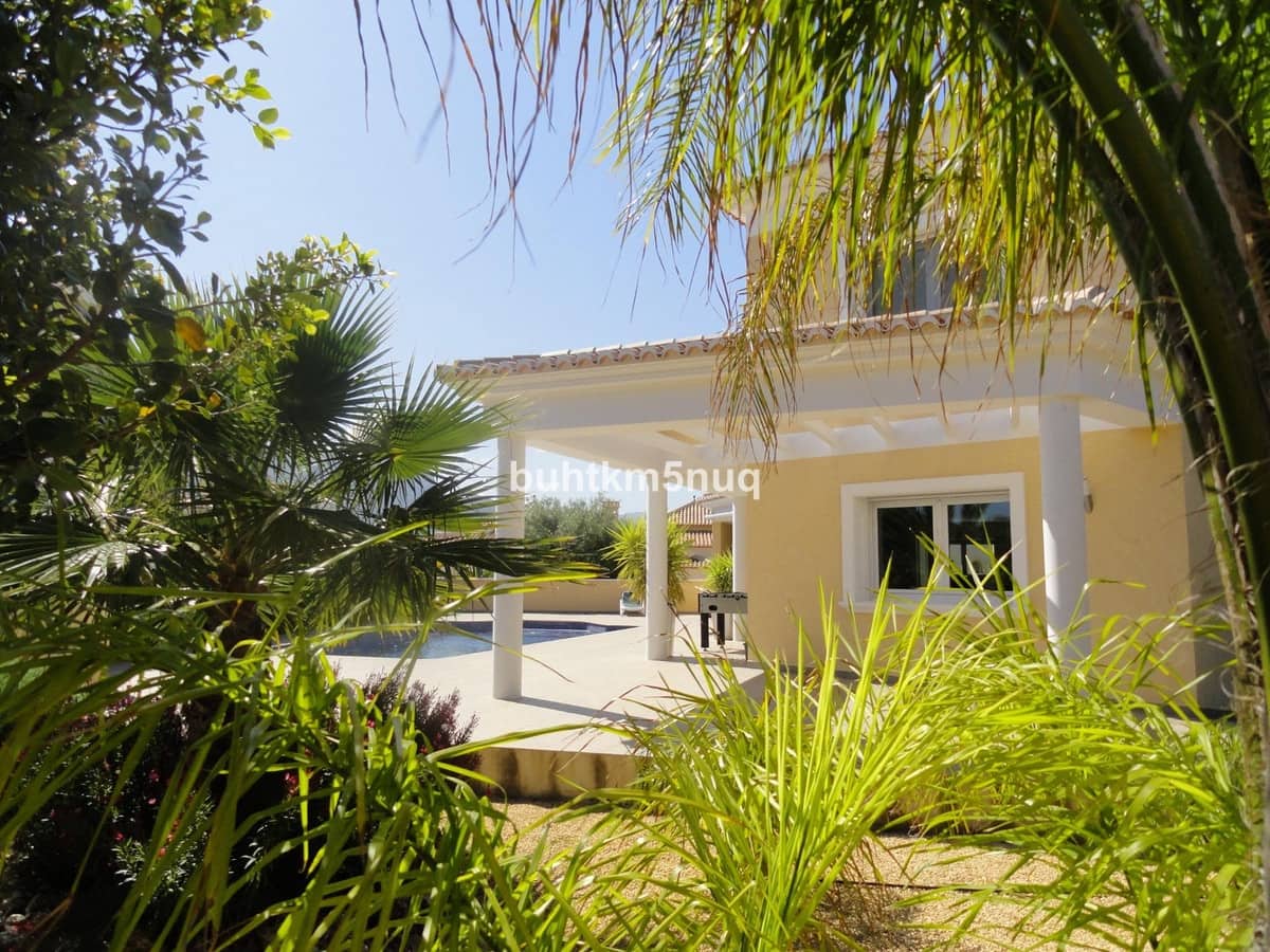 3 makuuhuone Huvila myytävänä paikassa Calpe / Calp - 995 000 € (Ref: 9363632)