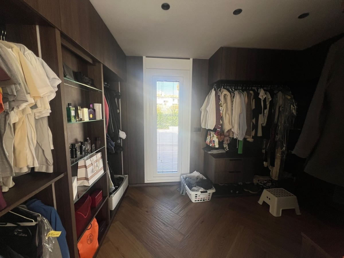 4 makuuhuone Omakotitalo myytävänä paikassa Benahavis - 1 495 000 € (Ref: 9363635)