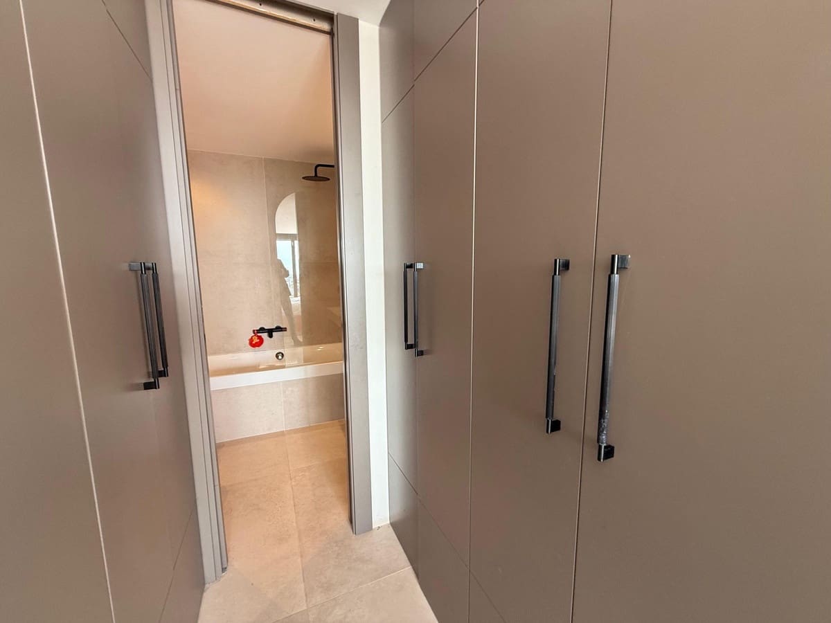 4 makuuhuone Omakotitalo myytävänä paikassa Benahavis - 1 495 000 € (Ref: 9363635)