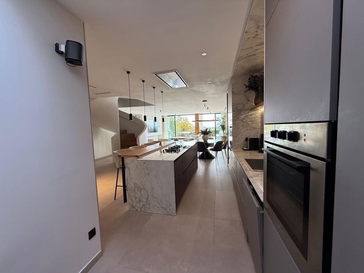 4 makuuhuone Omakotitalo myytävänä paikassa Benahavis - 1 495 000 € (Ref: 9363635)