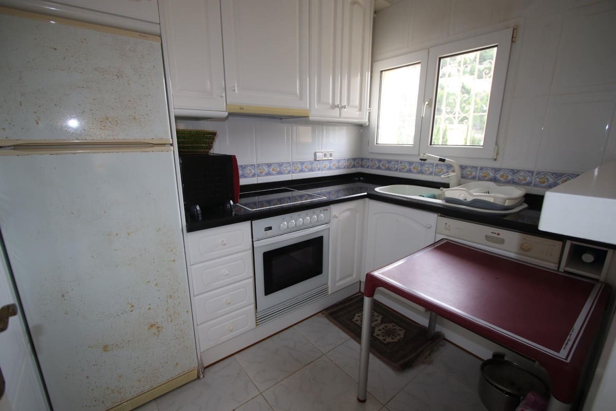 4 makuuhuone Huvila myytävänä paikassa Calpe / Calp - 1 200 000 € (Ref: 9363637)