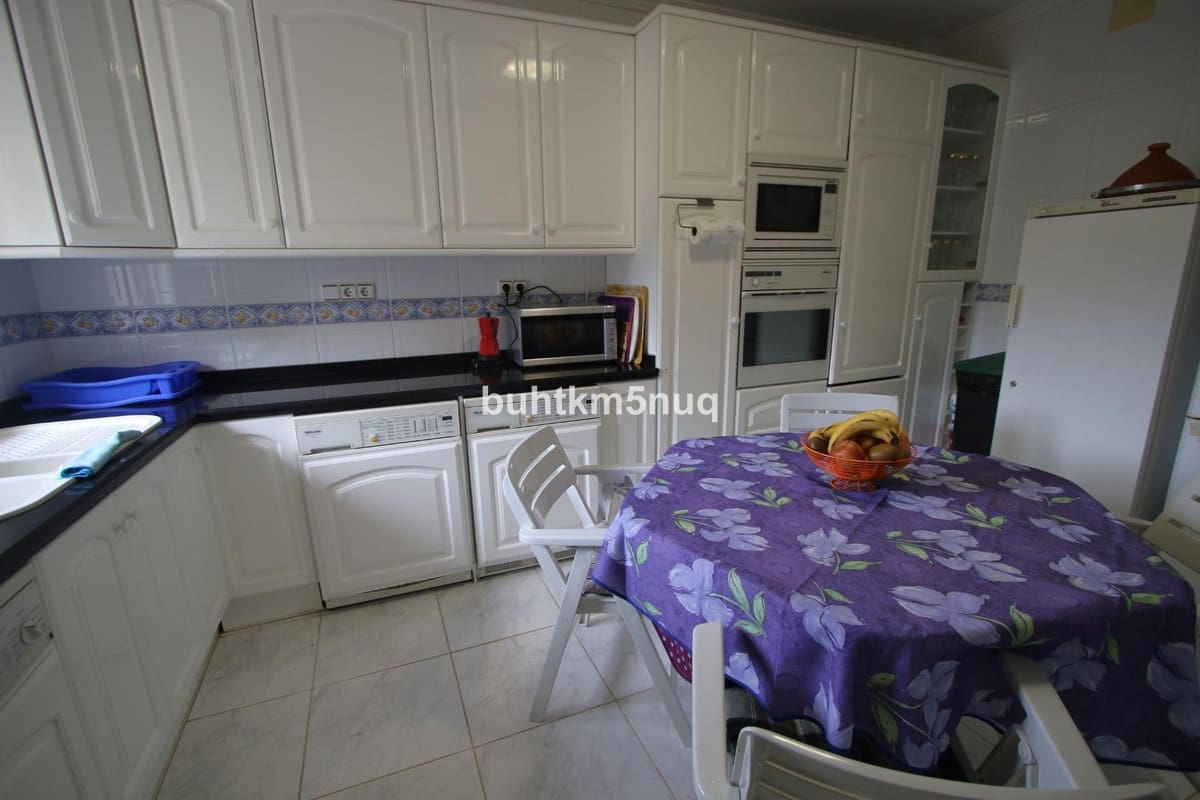 4 soverom Villa til salgs i Calpe / Calp med svømmebasseng - € 1 200 000 (Ref: 9363637)