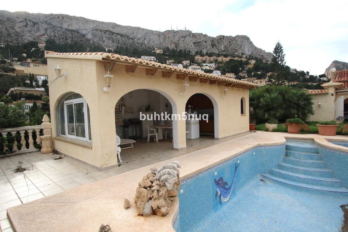 4 bedroom Villa for sale in Calpe / Calp - € 1,200,000 (Ref: 9363637)