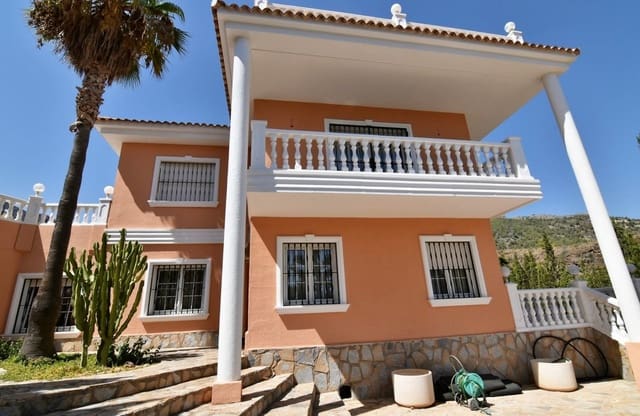 5 sovrum Villa till salu i Pueblo, Calpe / Calp - 895 000 € (Ref: 9363638)