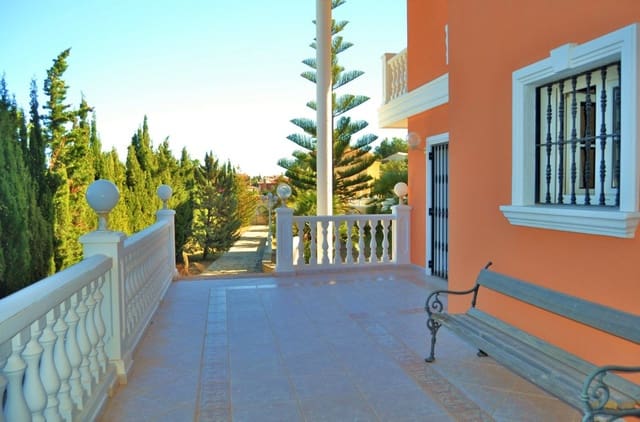5 sovrum Villa till salu i Pueblo, Calpe / Calp - 895 000 € (Ref: 9363638)
