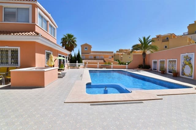 5 sovrum Villa till salu i Pueblo, Calpe / Calp - 895 000 € (Ref: 9363638)
