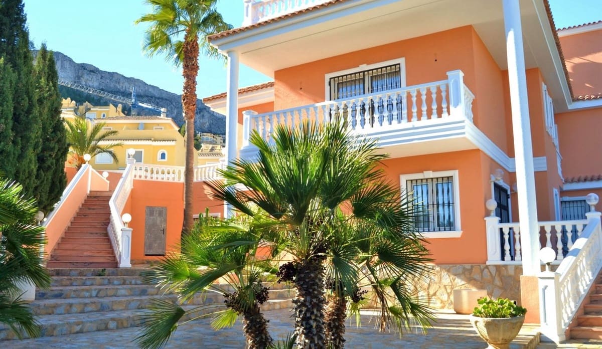 5 sovrum Villa till salu i Calpe / Calp - 895 000 € (Ref: 9363638)
