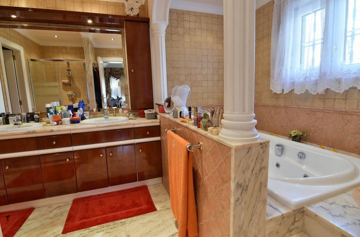 5 sovrum Villa till salu i Calpe / Calp - 895 000 € (Ref: 9363638)