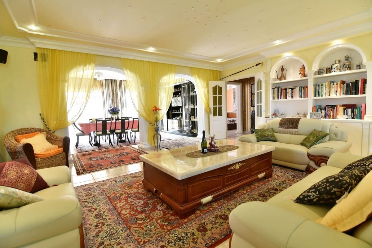 5 sovrum Villa till salu i Calpe / Calp - 895 000 € (Ref: 9363638)