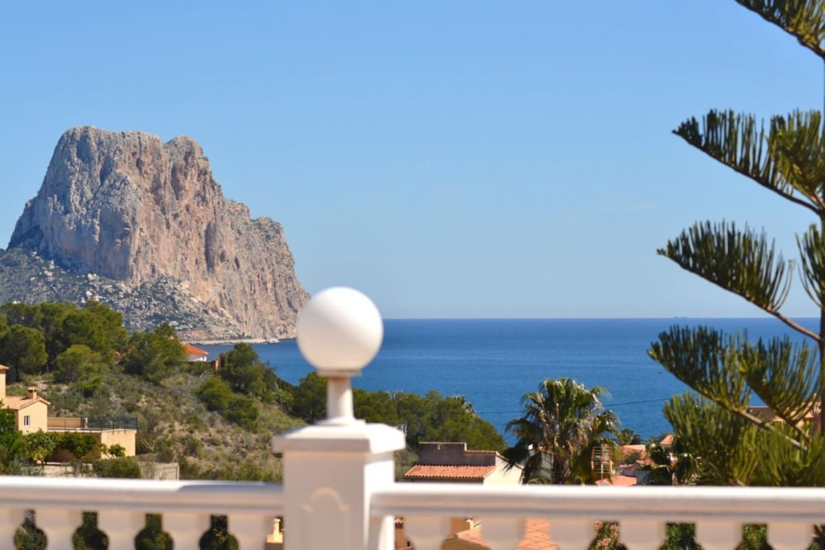 Chalet de 5 habitaciones en Calpe / Calp en venta - 895.000 € (Ref: 9363638)