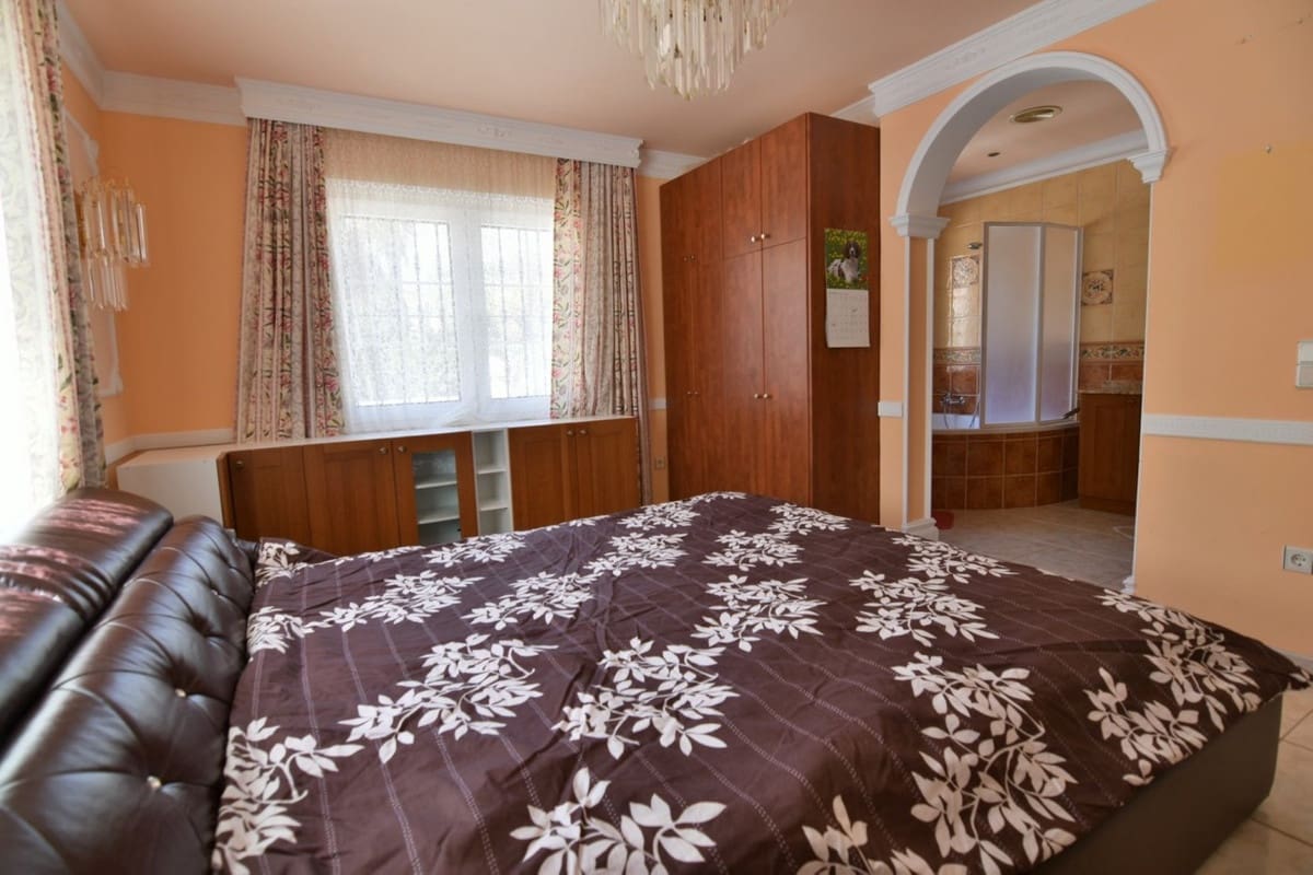 Chalet de 5 habitaciones en Calpe / Calp en venta - 895.000 € (Ref: 9363638)