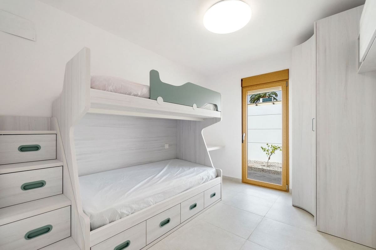 4 soverom Villa til salgs i Torrevieja - € 795 000 (Ref: 9363643)