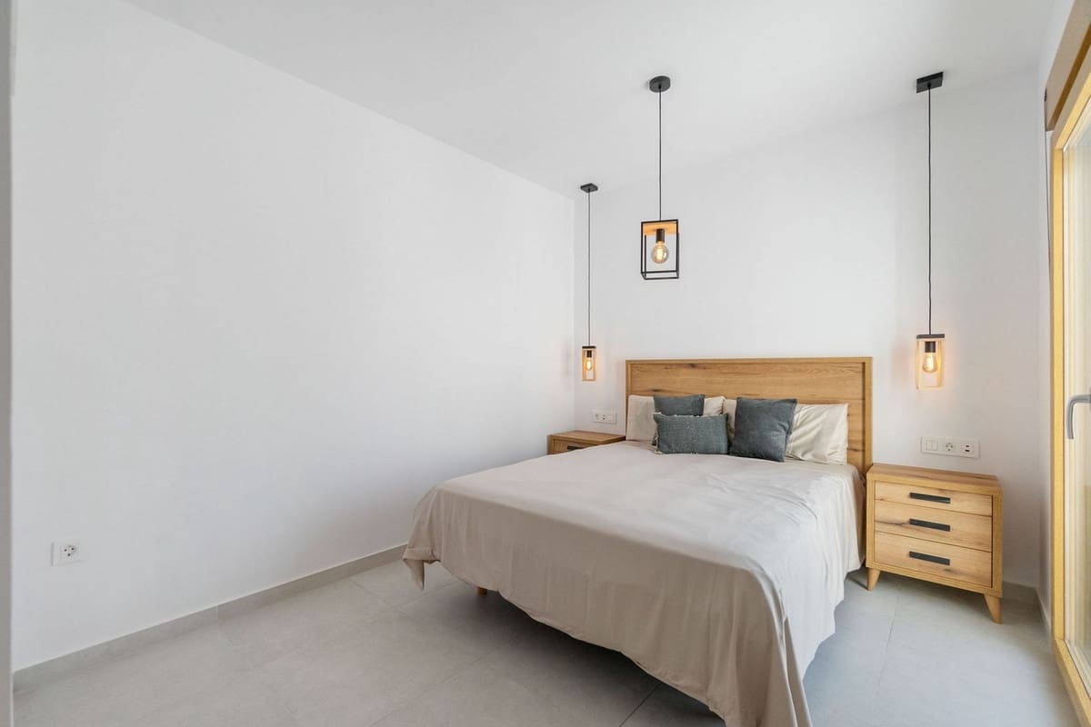 4 soverom Villa til salgs i Torrevieja - € 795 000 (Ref: 9363643)