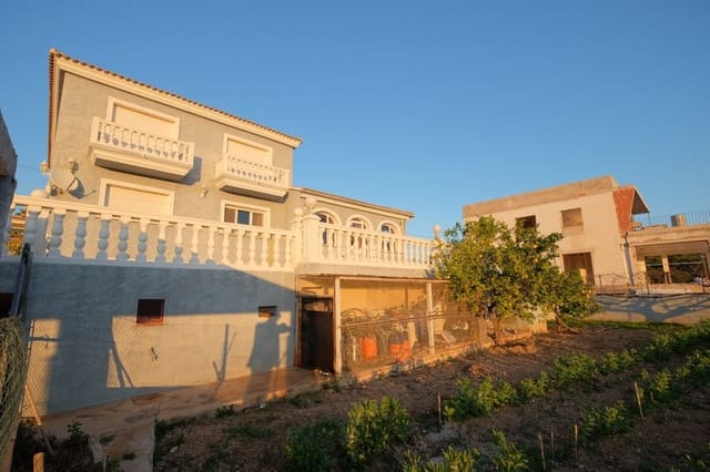 9 bedroom Villa for sale in Pueblo, Calpe / Calp - € 900,000 (Ref: 9363648)