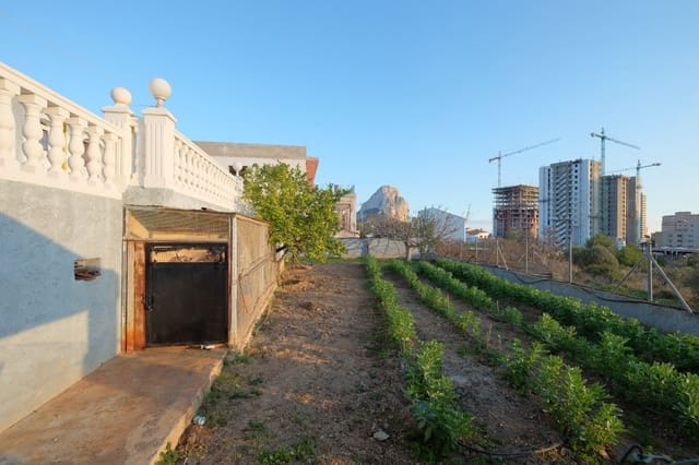 9 bedroom Villa for sale in Pueblo, Calpe / Calp - € 900,000 (Ref: 9363648)