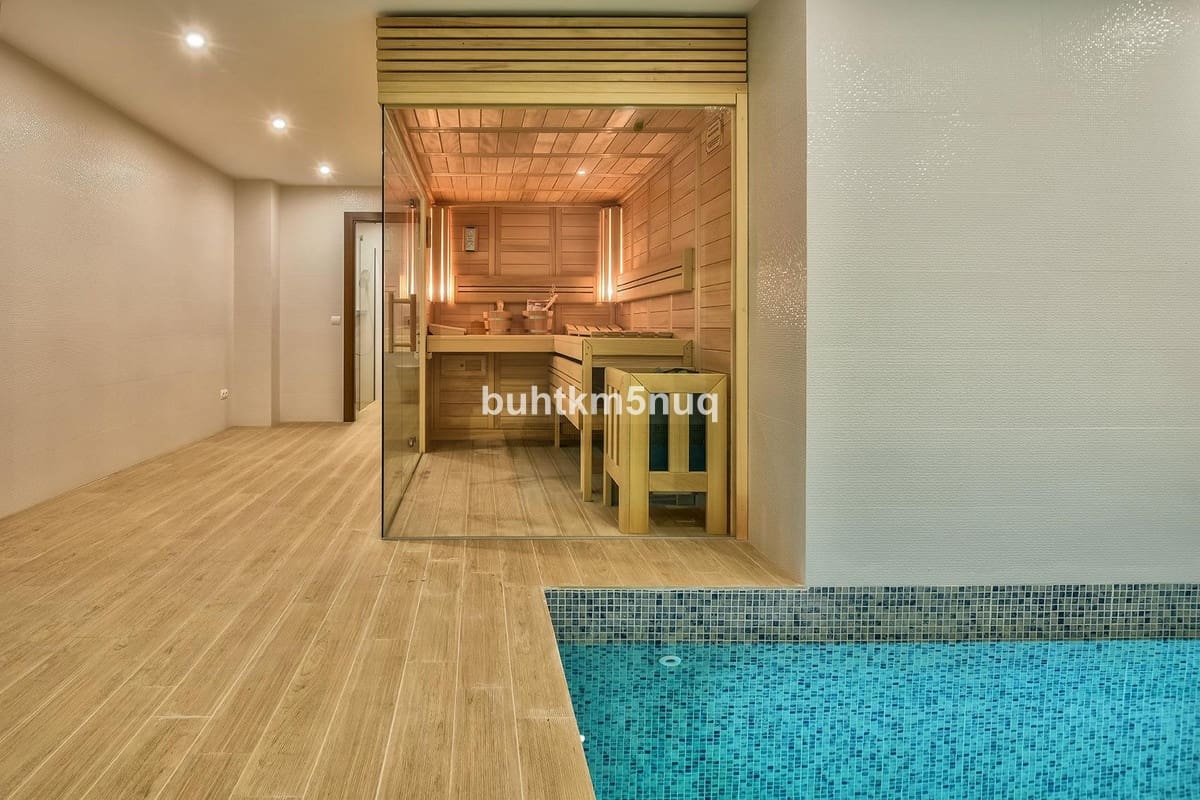 3 bedroom Villa for sale in Calpe / Calp - € 2,950,000 (Ref: 9363650)