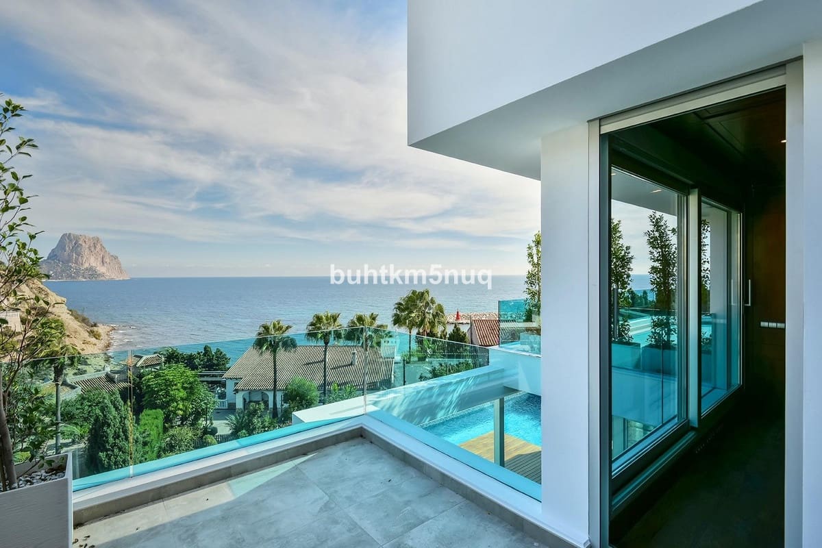 3 bedroom Villa for sale in Calpe / Calp - € 2,950,000 (Ref: 9363650)