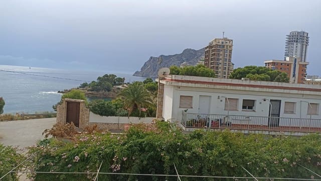 11 bedroom Villa for sale in Pueblo, Calpe / Calp - € 1,240,000 (Ref: 9363652)