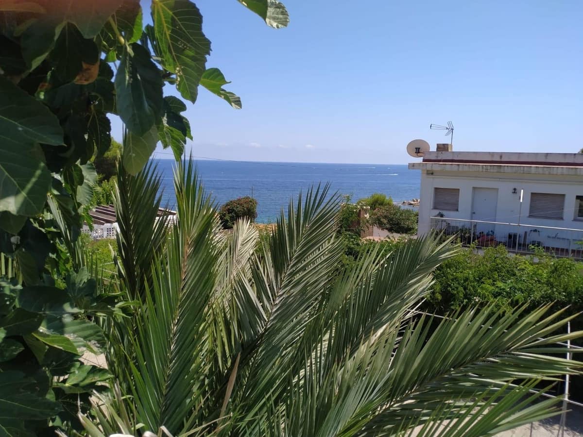 Chalet de 11 habitaciones en Calpe / Calp en venta - 1.240.000 € (Ref: 9363652)