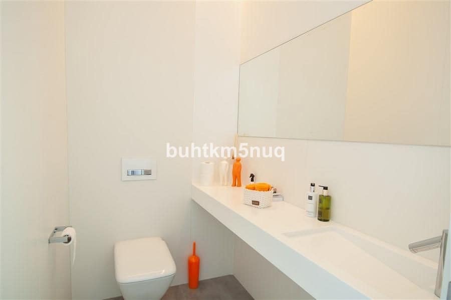 3 bedroom Villa for sale in Calpe / Calp - € 2,980,000 (Ref: 9363654)