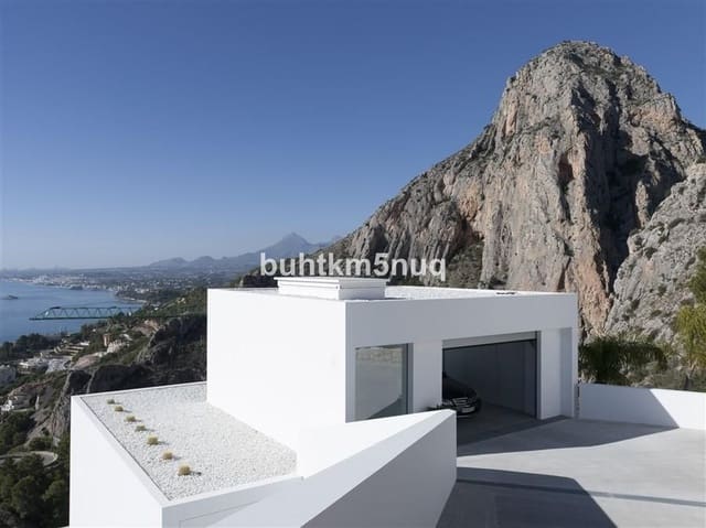 3 bedroom Villa for sale in Pueblo, Calpe / Calp - € 2,980,000 (Ref: 9363654)