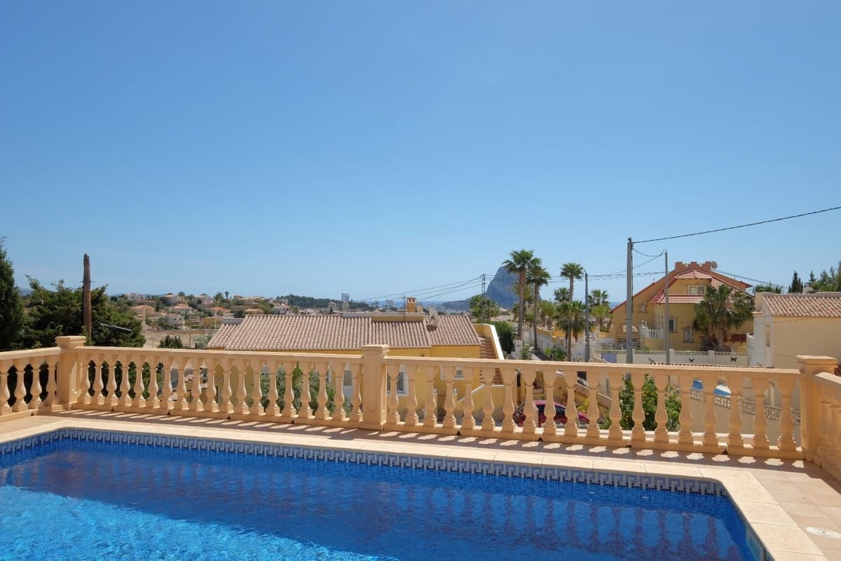 6 makuuhuone Huvila myytävänä paikassa Calpe / Calp - 1 150 000 € (Ref: 9363655)