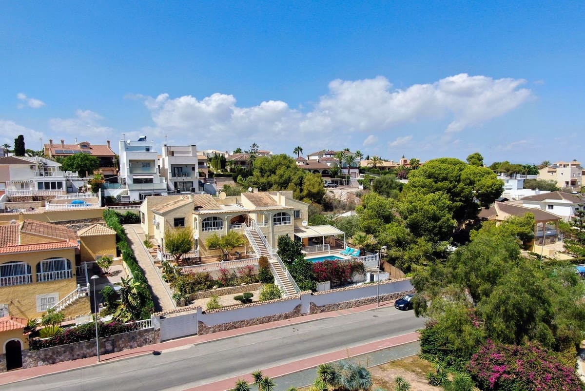 8 quarto Apartamento para venda em Los Balcones - 1 090 000 € (Ref: 9363660)