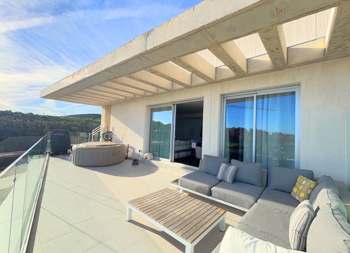 2 makuuhuone Kattohuoneisto myytävänä paikassa Estepona - 399 000 € (Ref: 9363671)